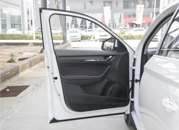 柯米克 2021款 GT 1.5L 自动旗舰版 车厢座椅   前门板