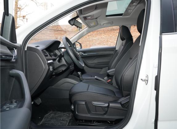 柯米克 2022款 1.5L 自动舒享版 车厢座椅   前排空间