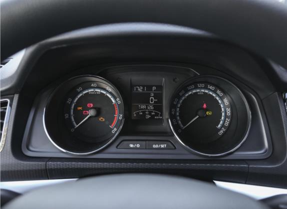 柯米克 2023款 1.5L 自动舒享版 中控类   仪表盘