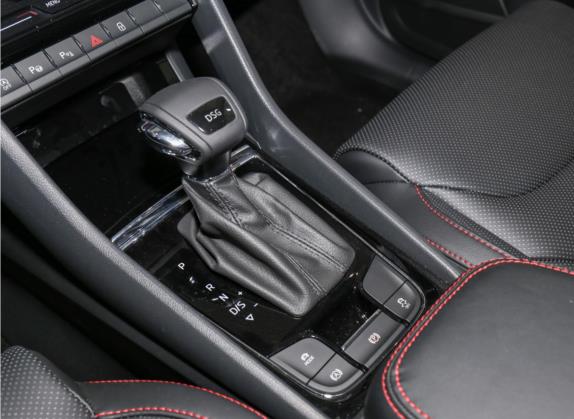柯迪亚克GT 2022款 TSI330 两驱奢享版 中控类   挡把