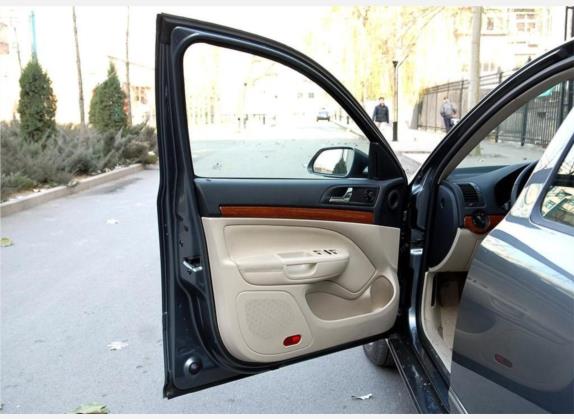 明锐 2007款 1.8T 自动逸尊版 车厢座椅   前门板