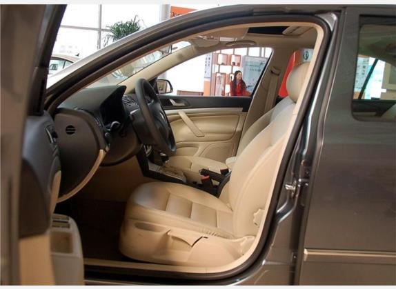明锐 2009款 1.6L 自动逸仕版 车厢座椅   前排空间