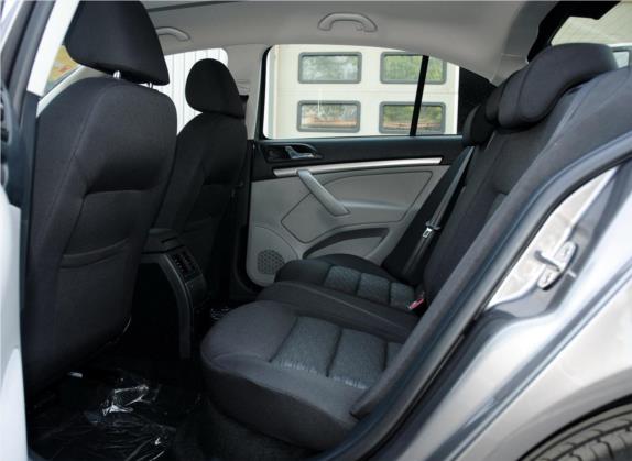 明锐 2012款 1.6L 自动逸杰版 车厢座椅   后排空间