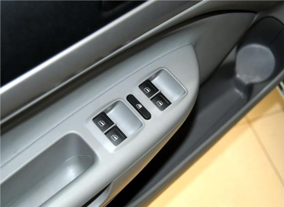 明锐 2013款 1.6L 五周年典藏版 车厢座椅   门窗控制