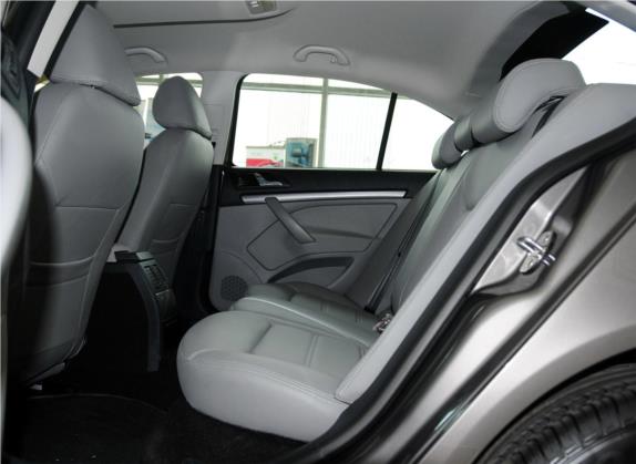 明锐 2013款 1.6L 自动逸杰版 车厢座椅   后排空间