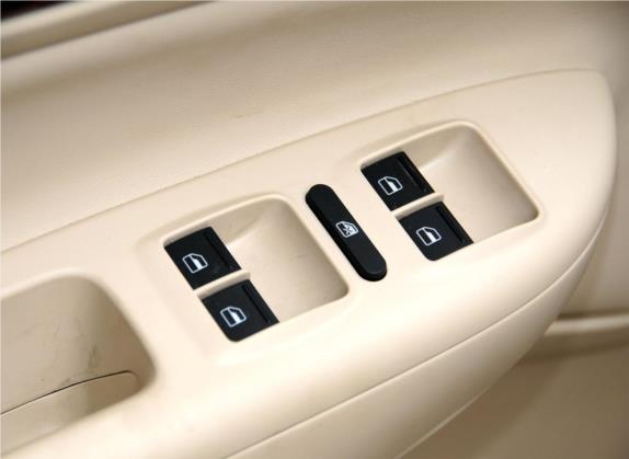 明锐 2013款 1.4TSI 手动逸俊版 车厢座椅   门窗控制