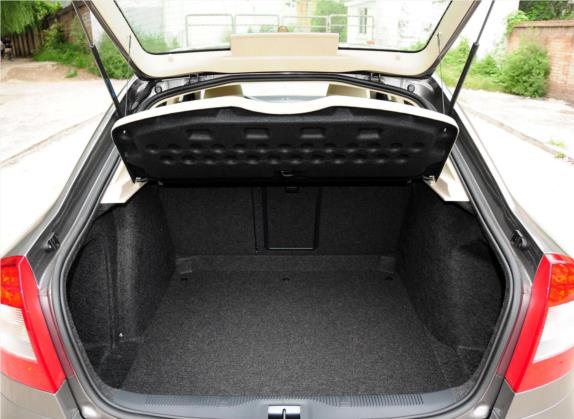 明锐 2013款 1.4TSI DSG逸俊版 车厢座椅   后备厢