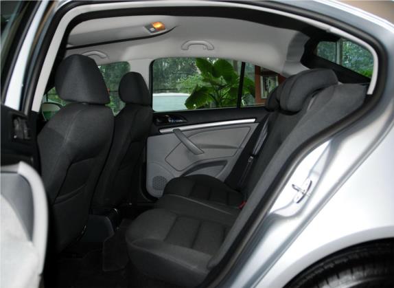 明锐 2013款 1.6L 自动逸致版 车厢座椅   后排空间