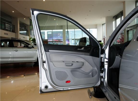明锐 2013款 1.6L 自动逸致版 车厢座椅   前门板