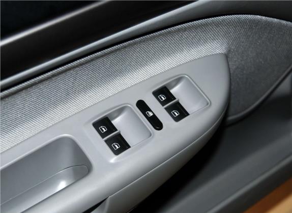 明锐 2013款 1.6L 自动逸致版 车厢座椅   门窗控制