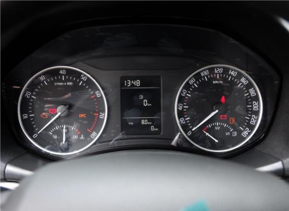 明锐 2014款 1.6L 手动逸俊版 中控类   仪表盘