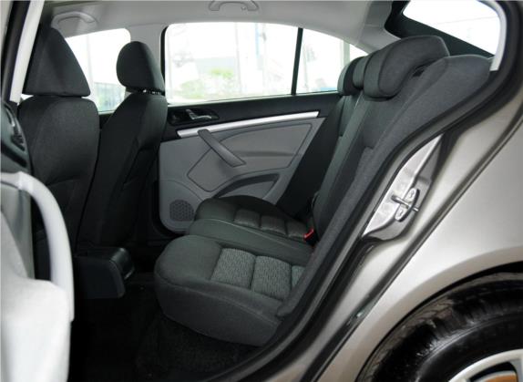 明锐 2014款 1.4TSI DSG逸致版 车厢座椅   后排空间