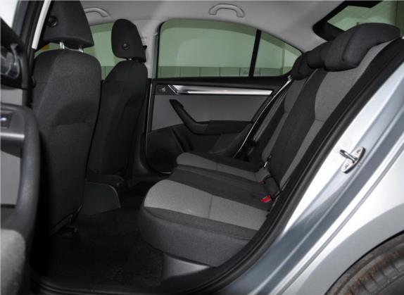 明锐 2015款 1.6L 手动逸致版 车厢座椅   后排空间