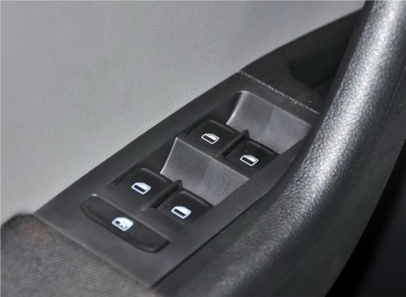 明锐 2015款 1.6L 手动逸致版 车厢座椅   门窗控制