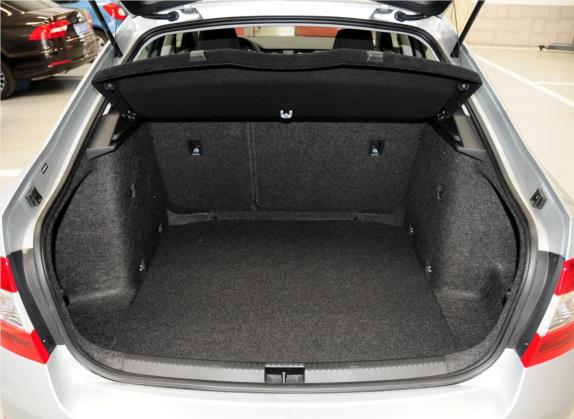 明锐 2015款 1.6L 自动逸致版 车厢座椅   后备厢