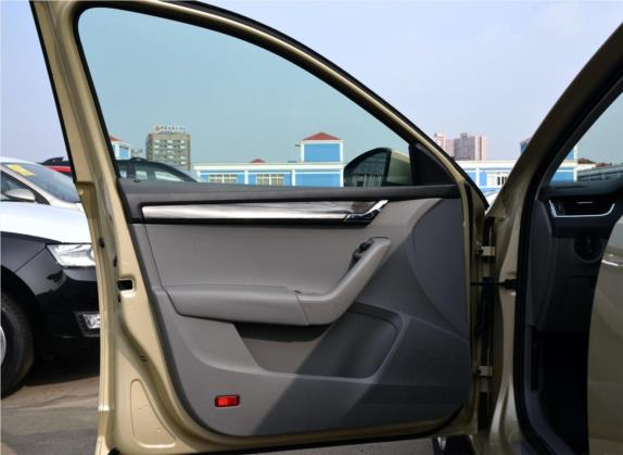 明锐 2015款 1.6L 自动逸俊版 车厢座椅   前门板