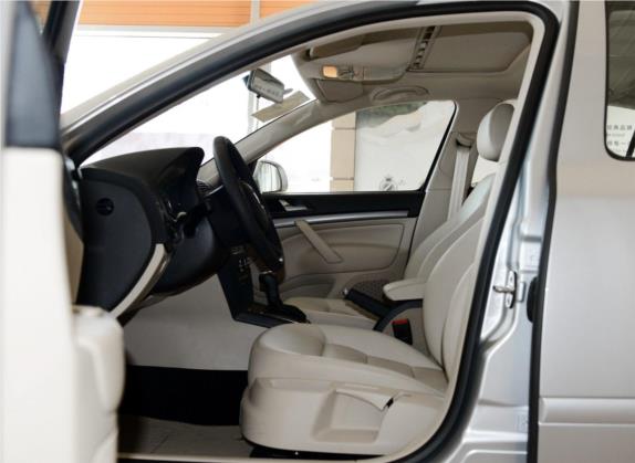 明锐 2015款 经典款 1.6L 自动逸杰版 车厢座椅   前排空间