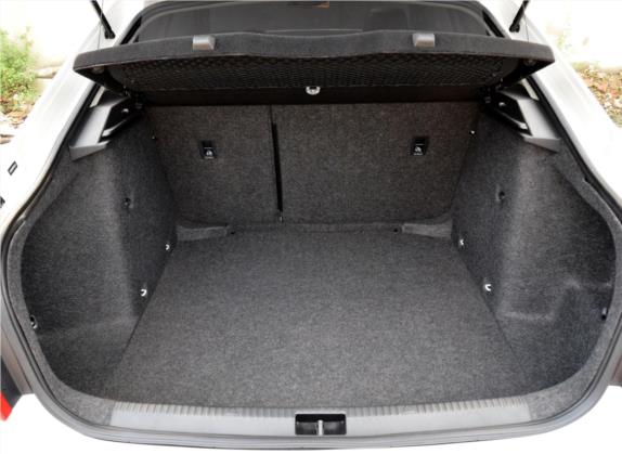 明锐 2016款 TSI280 DSG尊行版 车厢座椅   后备厢