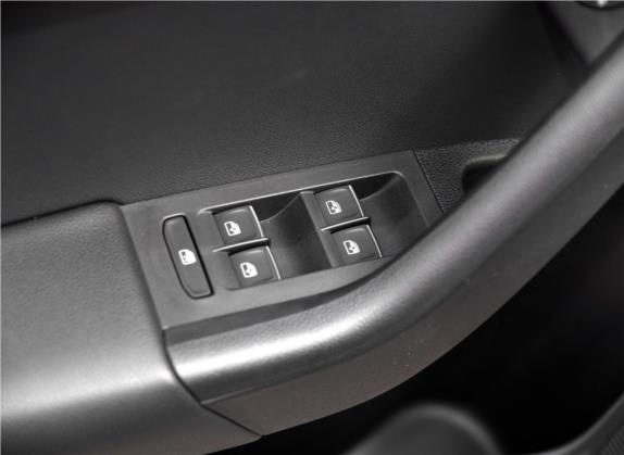 明锐 2016款 1.6L 手动智行版 车厢座椅   门窗控制