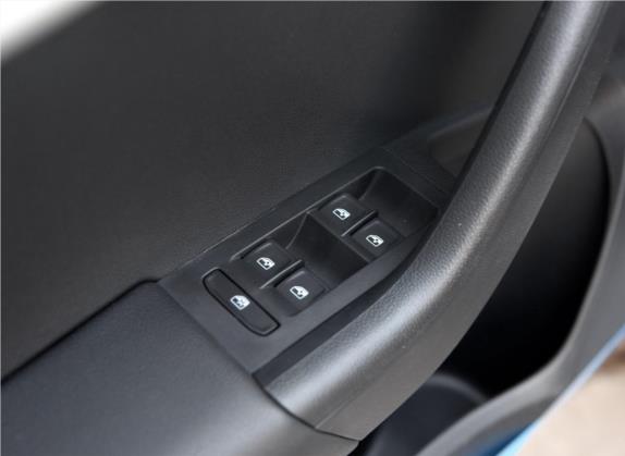 明锐 2017款 1.6L 自动创行版 车厢座椅   门窗控制