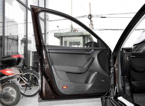 明锐 2017款 经典款 1.6L 自动舒适版 车厢座椅   前门板