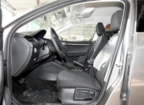 明锐 2018款 旅行车 TSI230 DSG舒适版 车厢座椅   前排空间