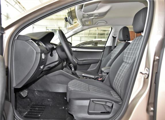 明锐 2018款 TSI230 DSG舒适版 车厢座椅   前排空间