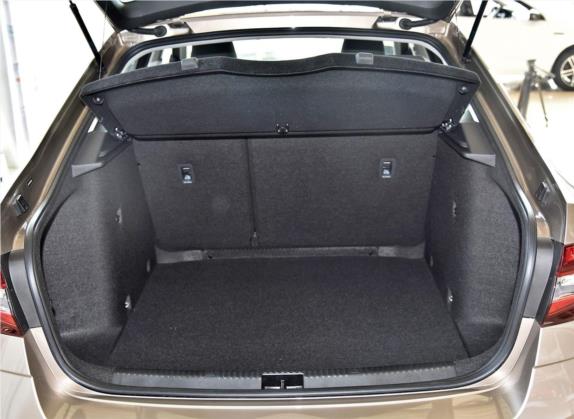 明锐 2018款 TSI230 DSG舒适版 车厢座椅   后备厢