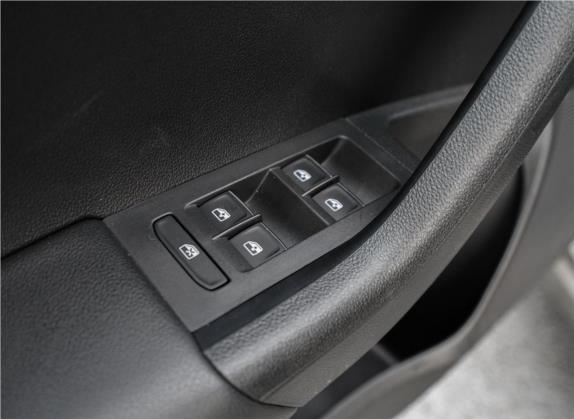 明锐 2018款 TSI230 DSG豪华版 车厢座椅   门窗控制
