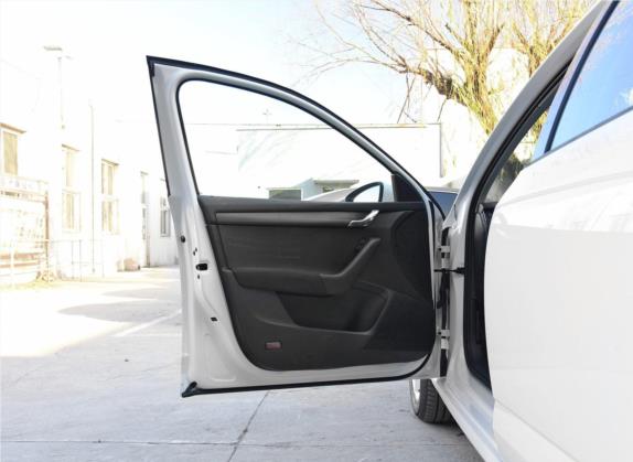 明锐 2019款 1.5L 手动标准版 国V 车厢座椅   前门板
