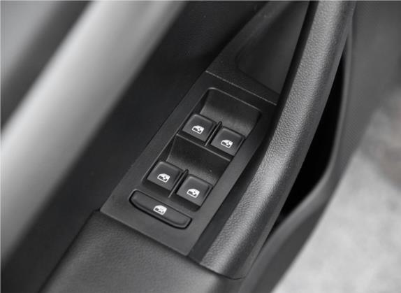 明锐 2019款 TSI230 DSG舒适版 车厢座椅   门窗控制