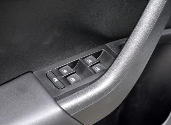 明锐 2019款 旅行车 TSI280 DSG豪华版 国VI 车厢座椅   门窗控制