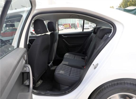 明锐 2019款 1.5L 手动标准版 国VI 车厢座椅   后排空间