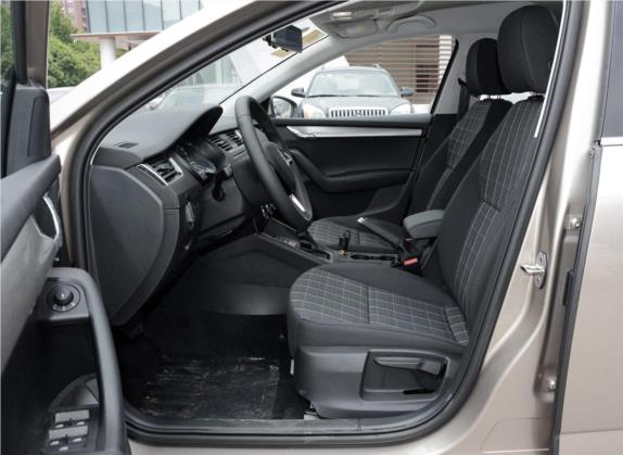 明锐 2019款 TSI230 DSG智行舒适版 国VI 车厢座椅   前排空间