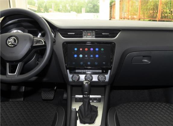 明锐 2019款 TSI230 DSG智行豪华版 国VI 中控类   中控台