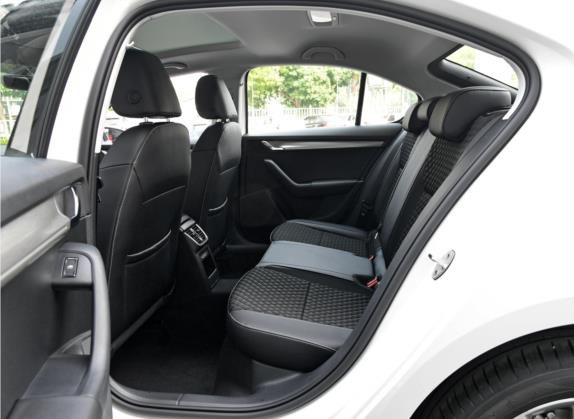 明锐 2020款 1.5L 自动智行豪华版 车厢座椅   后排空间