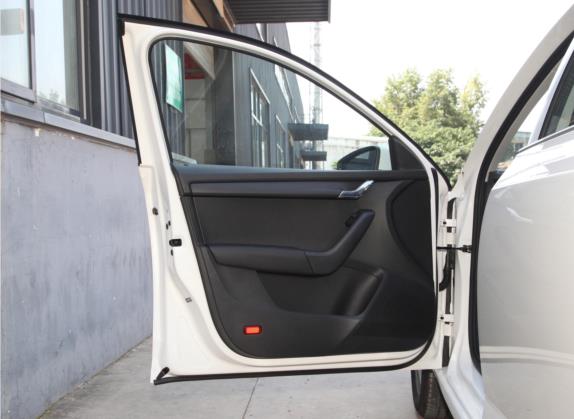 明锐 2021款 1.5L 自动舒适版 车厢座椅   前门板