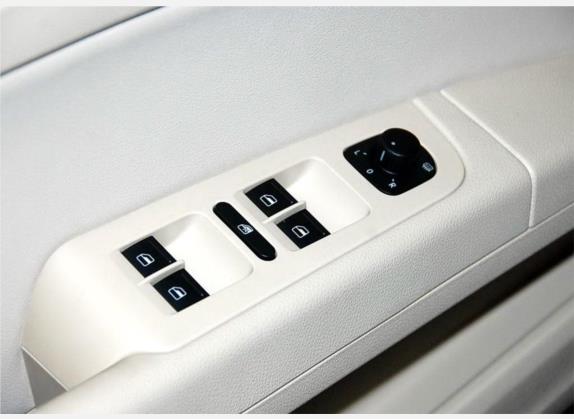 昊锐 2009款 2.0TSI 自动尊雅版 车厢座椅   门窗控制