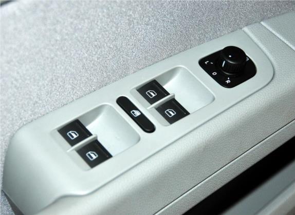 昊锐 2010款 1.4TSI DSG智雅版 车厢座椅   门窗控制