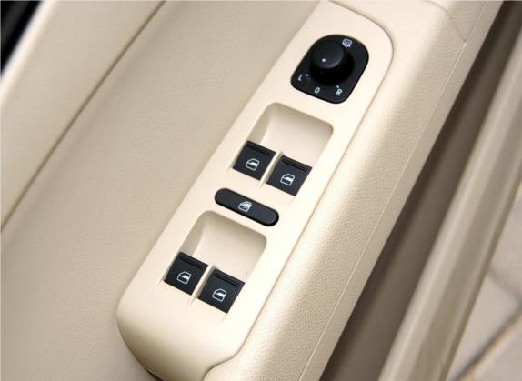 昊锐 2012款 2.0TSI 自动典雅版 车厢座椅   门窗控制