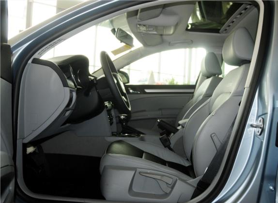 昊锐 2012款 1.4TSI 五周年典藏版 车厢座椅   前排空间