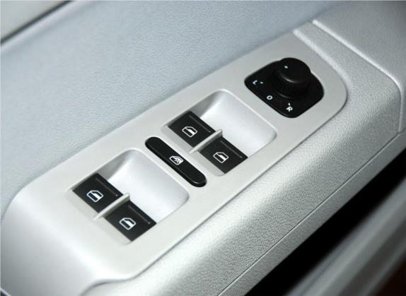 昊锐 2012款 1.4TSI 五周年典藏版 车厢座椅   门窗控制