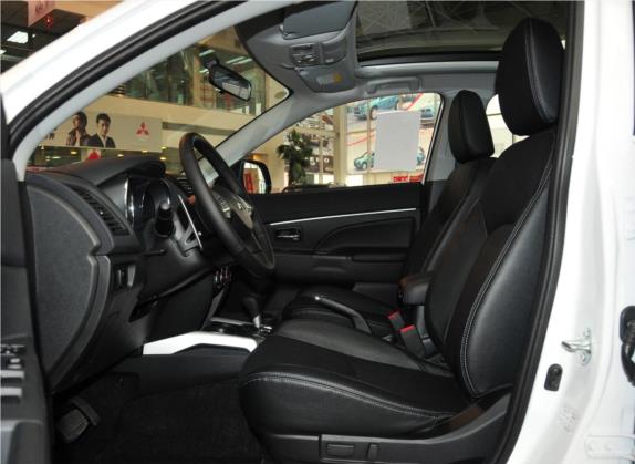 ASX劲炫(进口) 2012款 2.0两驱炫逸导航版 车厢座椅   前排空间