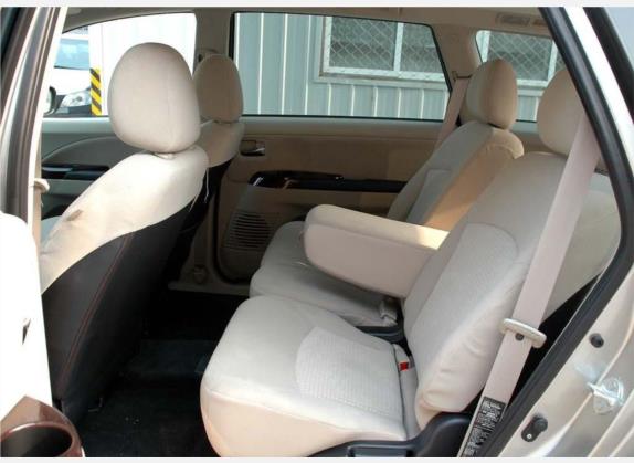 格蓝迪 2009款 2.4 七座舒适版 车厢座椅   后排空间