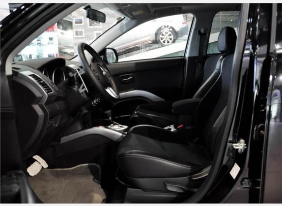 欧蓝德(进口) 2010款 劲界 3.0 精英GT版 车厢座椅   前排空间