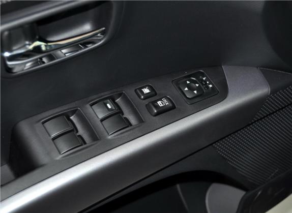 欧蓝德(进口) 2011款 劲界 2.4 时尚版 车厢座椅   门窗控制