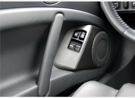 伊柯丽斯 2008款 2.4L 炫动版 车厢座椅   门窗控制