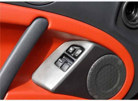 伊柯丽斯 2008款 2.4L 火影炫动版 车厢座椅   门窗控制