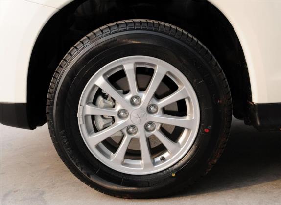 劲炫ASX 2013款 1.6L 手动两驱标准版 其他细节类   前轮