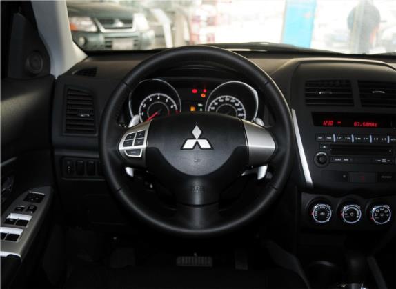 劲炫ASX 2013款 2.0L CVT两驱豪华版 中控类   驾驶位